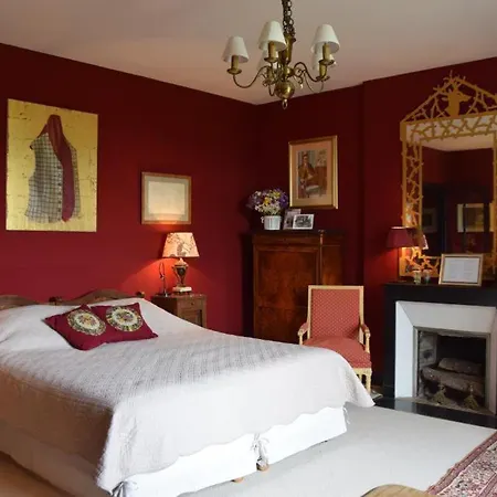 La Couronne Guest house